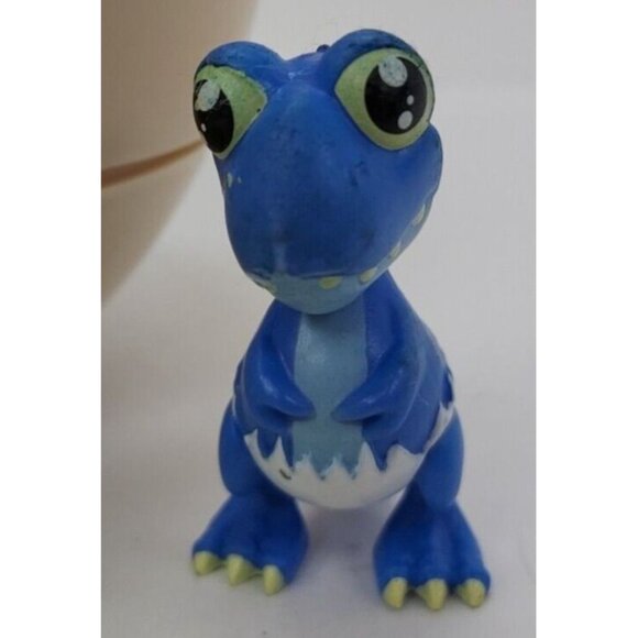 Ryan's World Egg (Opened) With Chef Ryan, Dino, Stickers & Kitchen Figure - Picture 3 of 5